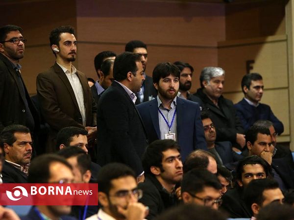 هم اندیشی صمیمانه جوانان با دولت
