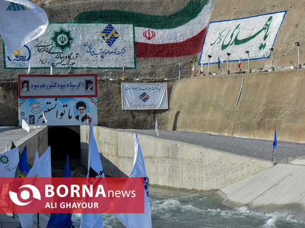 بهره برداری رسمی از سامانه انتقال آب به دریاچه ارومیه با حضور رییس جمهور