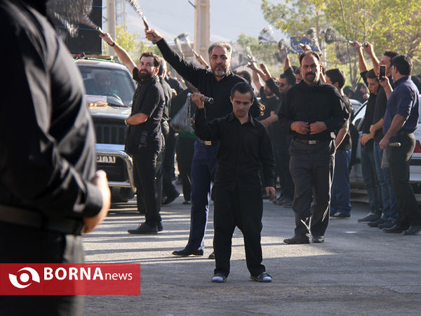 مراسم روز تاسوعای حسینی در روستای هفتهر - یزد