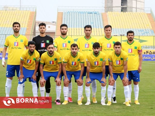 دیدار تیم های فوتبال صنعت نفت - پدیده