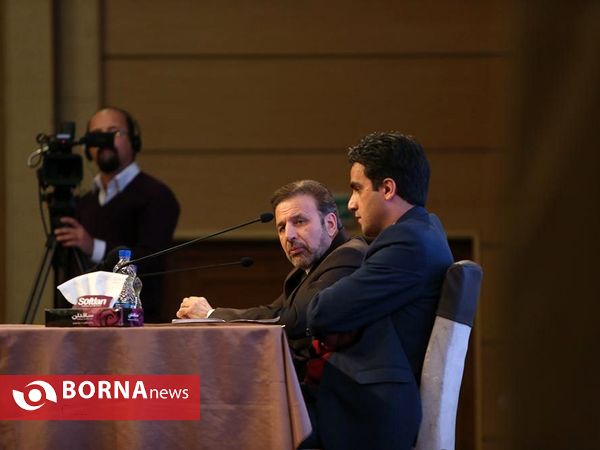 هم اندیشی صمیمانه جوانان با دولت