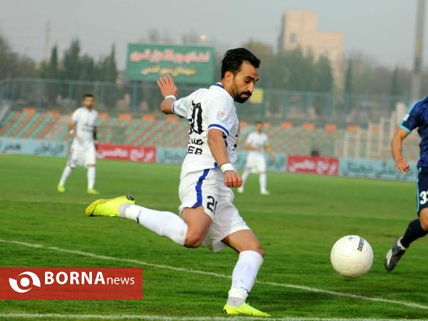 دیدار تیم های فوتبال استقلال- پیکان