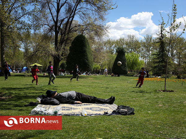 سیزده به در در پارک لاله تهران