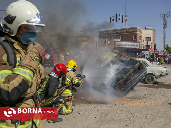 مانور بزرگ امداد و نجات نیروهای آتش نشان