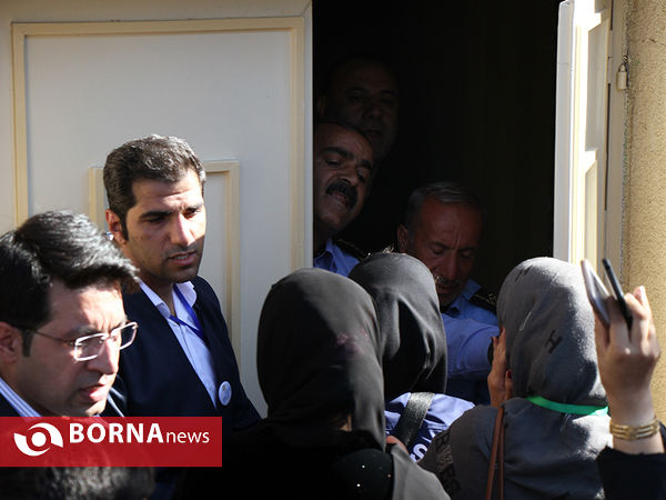 حاشیه هایی پر رنگ تر از کنگره مشاهیر