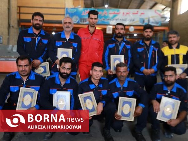 تجلیل از کارگران واحدهای تولیدی و صنعتی اروند