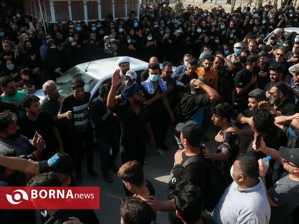 تشییع جانباختگان متروپل در آرامستان آبادان