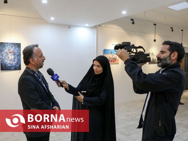 نمایشگاه عکس روایت عشق در ارومیه آغاز شد