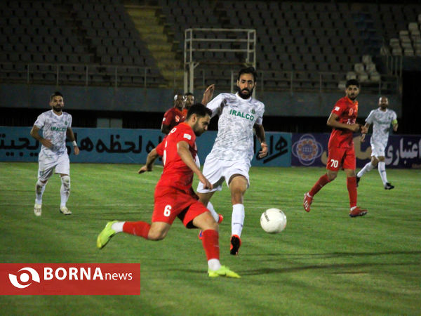 دیدار تیم های فوتبال آلومینیوم اراک- فولاد خوزستان