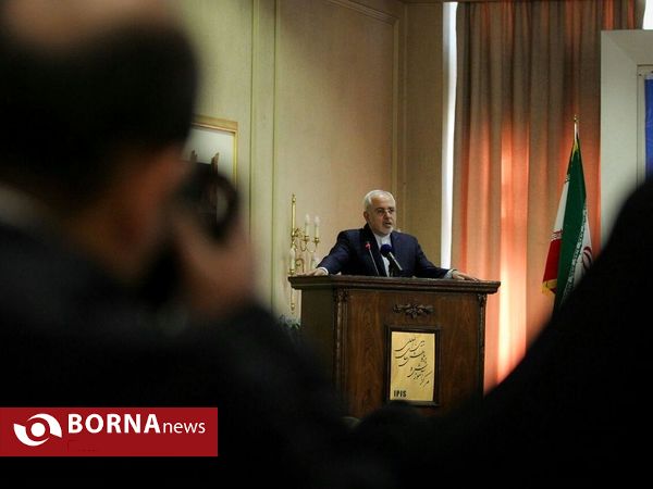 بزرگداشت و تجلیل از خانواده شهدای وزارت امور خارجه