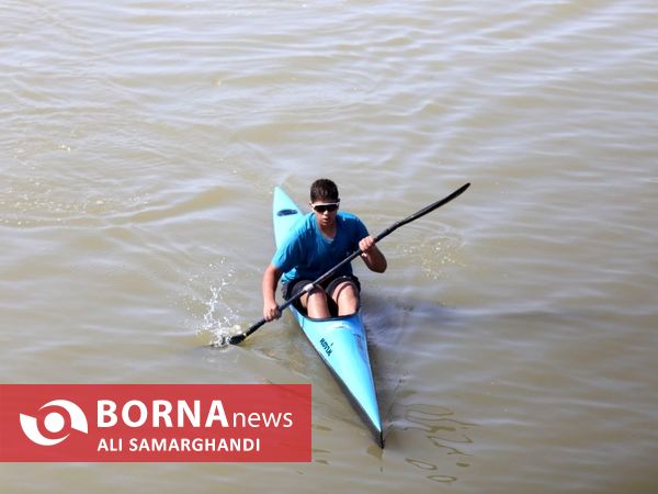 مسابقات قایقرانی در بندرانزلی