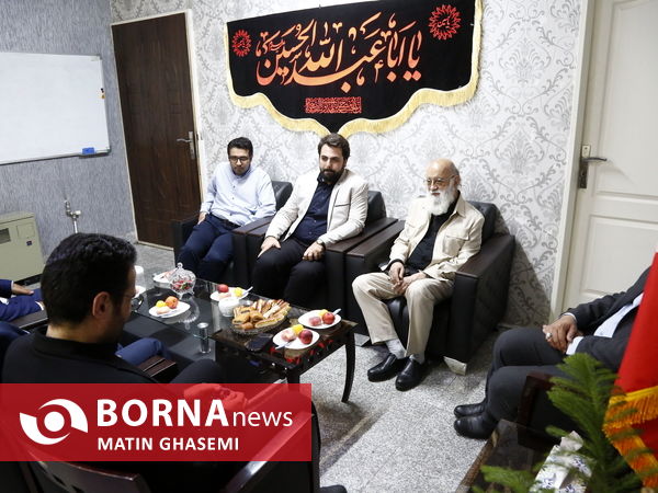 حضور مهدی چمران در خبرگزاری برنا