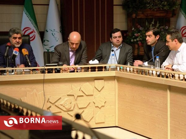 نشست صميمانه استاندار تهران با اصحاب رسانه