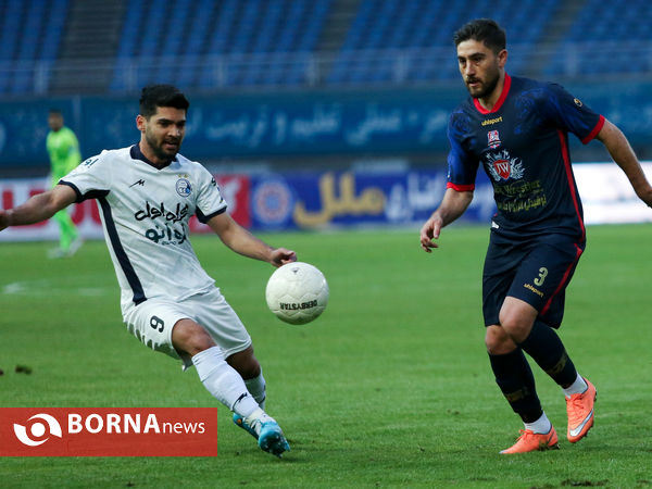 دیدار تیم های نساجی مازندران و استقلال تهران