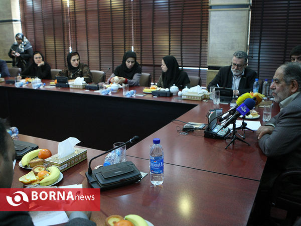 نشست خبری مشاور رئیس جمهور و دبیر شورایعالی مناطق آزاد و ویژه اقتصادی