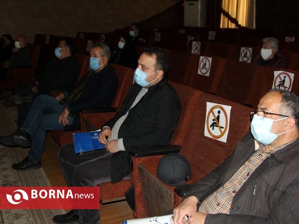 مراسم رونمایی کتاب "تردید نداشته باشید که شما خواننده این کتاب خواهید بود "