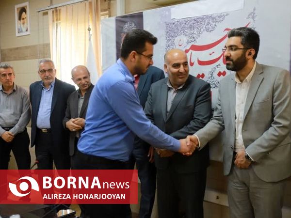 تجلیل از کارگران واحدهای تولیدی و صنعتی اروند
