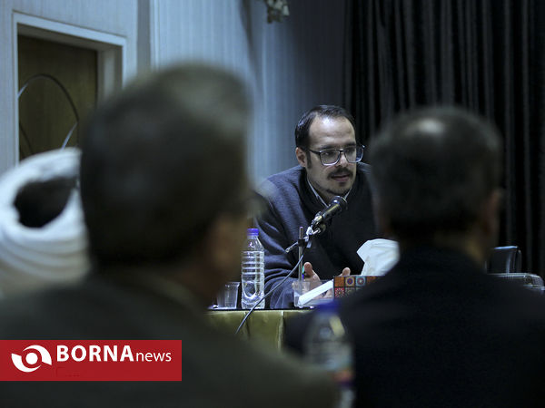 نشست بازخوانی چهل سال ورزش