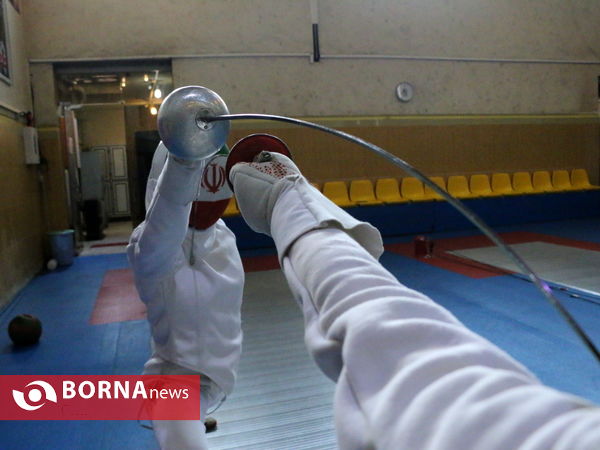 تمرینات بانوان شمشیرباز آذربایجان‌غربی برای حضور در انتخابی المپیک