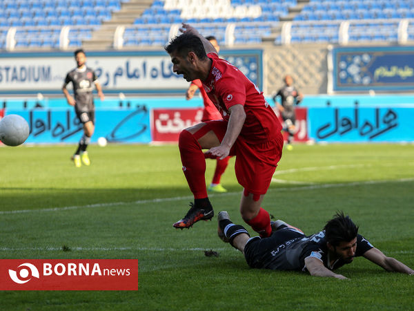 دیدار تیم های شهرخودرو مشهد و مس رفسنجان