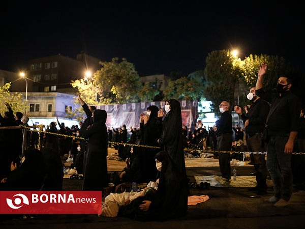 عزاداری شب عاشورا در میدان فلسطین