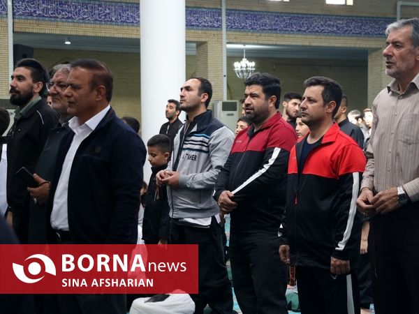 حضور جامعه ورزش آذربایجان‌غربی در نماز جمعه به مناسبت هفته تربیت بدنی و ورزش