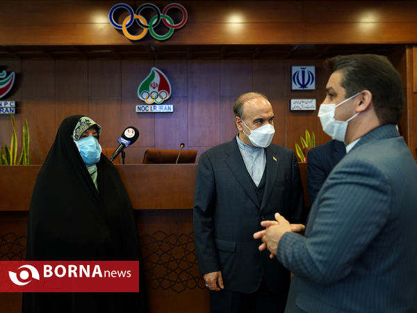 تجلیل از فعالان حوزه ورزش بانوان