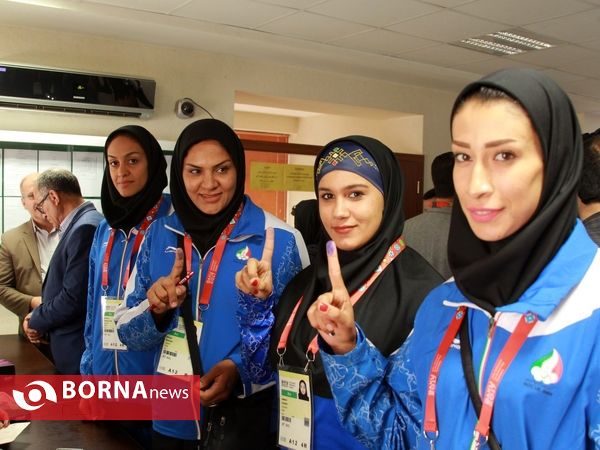 حضور ورزشکاران پای صندوق اخذ رای در باکو
