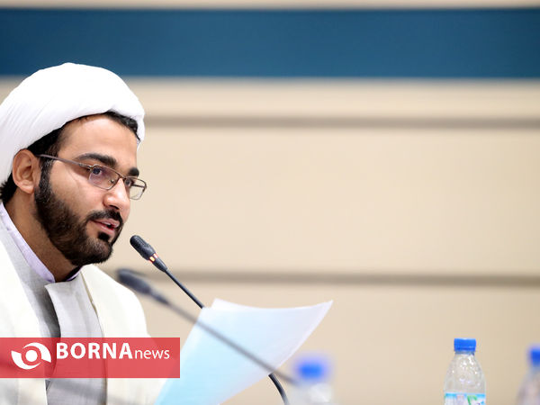 جلسه شورای هماهنگی بزرگداشت دهه کرامت در شیراز