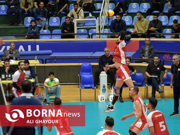 دیدار تیم های والیبال شهرداری ارومیه - لبنیات هراز آمل