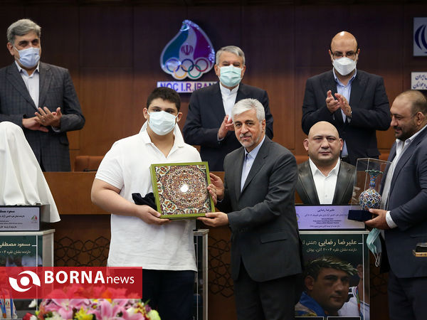 مراسم رونمایی از سردیس های5 تن از قهرمانان ورزش ایران