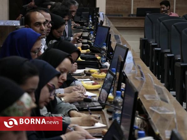 نشست خبری ریاست سازمان مدیریت و برنامه‌ریزی استان کرمان