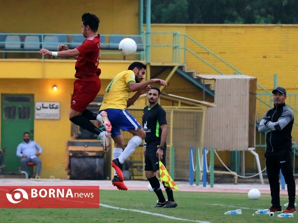 دیدار تیم های فوتبال صنعت نفت - پدیده