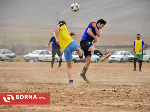 مسابقات فوتبال در روستا