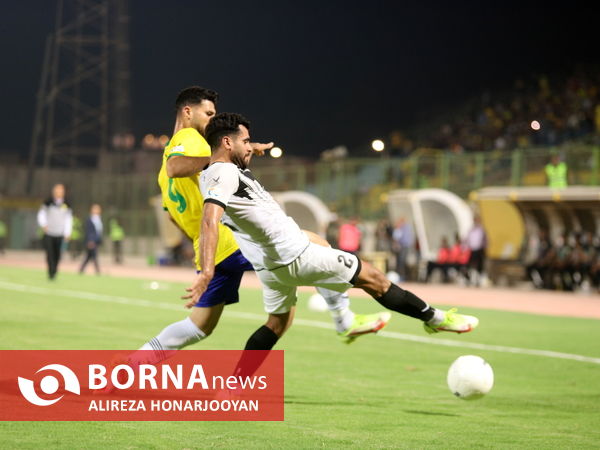 دیدار تیم های فوتبال صنعت نفت - نفت مسجدسلیمان