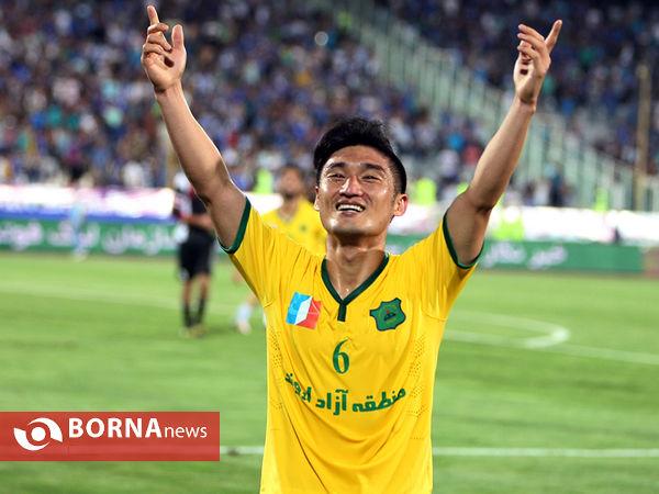 دیدار تیم های استقلال تهران- صنعت نفت آبادان