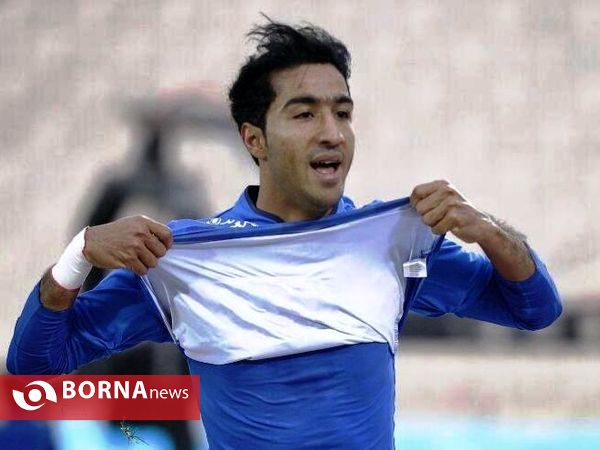 دیدار تیم های فوتبال استقلال- صنعت نفت آبادان