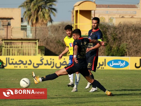 دیدار تیم های فوتبال صنعت نفت - نساجی