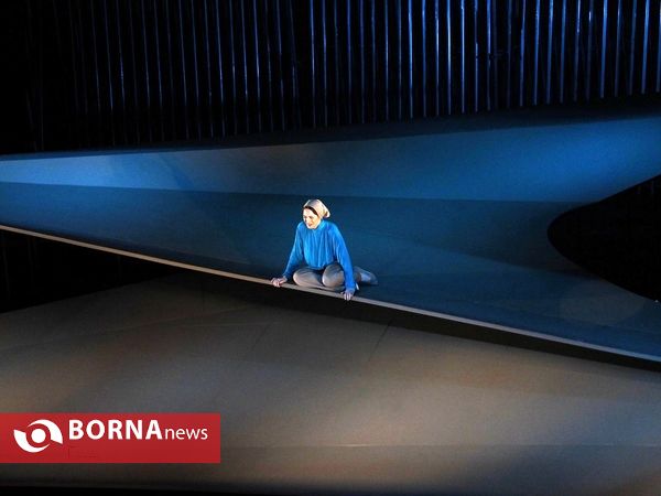 نمایش "فصل شکار بادبادکها"
