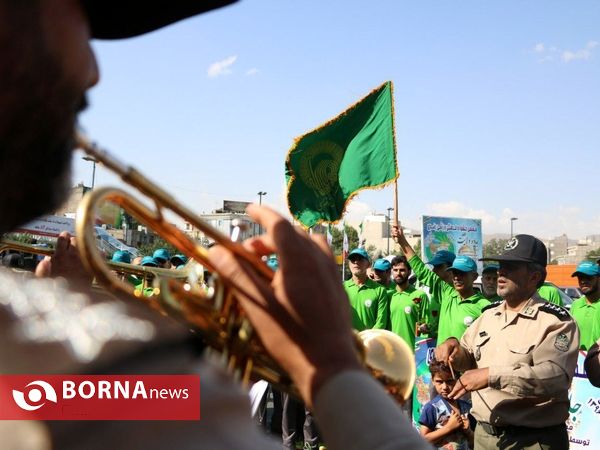 آغوش باز مشهد بر دوندگان جاده ولایت