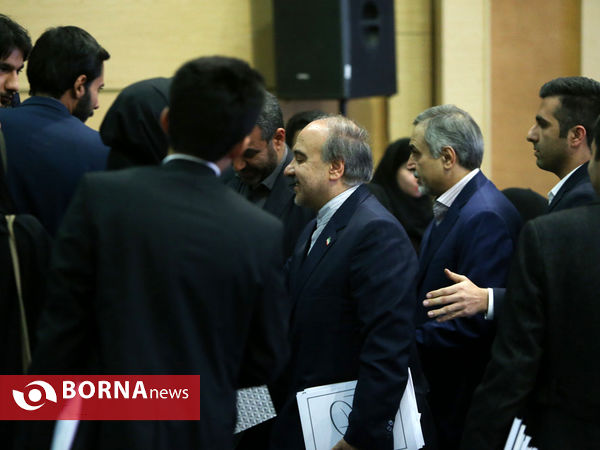 هم اندیشی صمیمانه جوانان با دولت