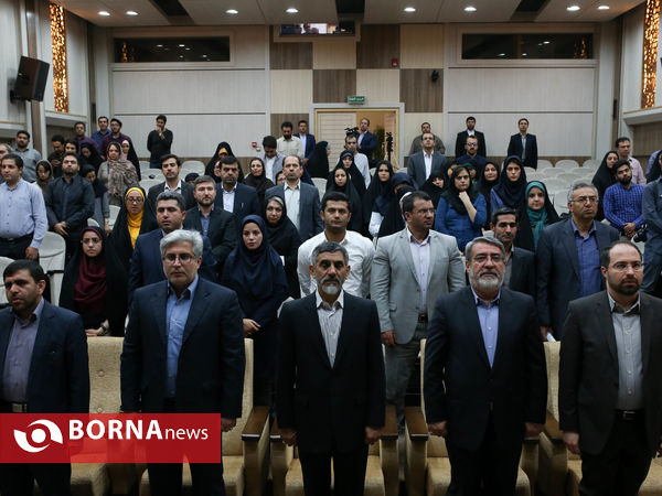 نشست صمیمی وزیر کشور با اصحاب رسانه