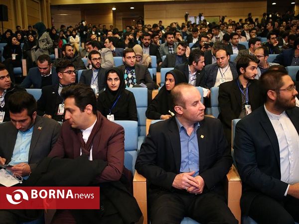 هم اندیشی صمیمانه جوانان با دولت