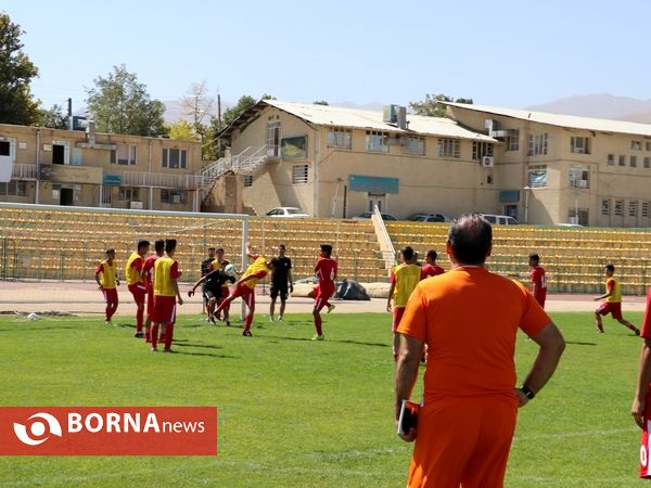 تمرین اردوی تیم ملی فوتبال نوجوانان در همدان