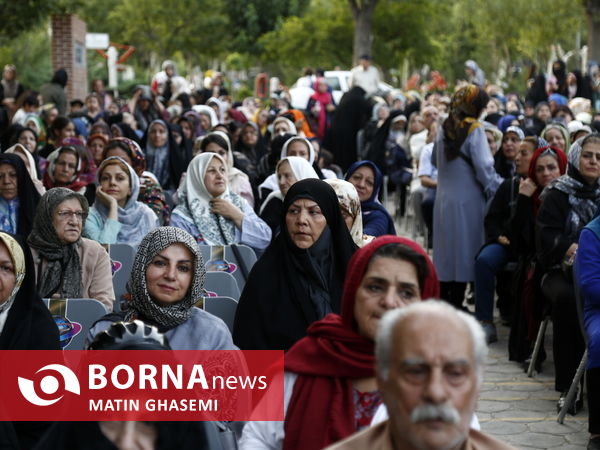 دور همی سالمندان تهران با عنوان "یاد ایام"