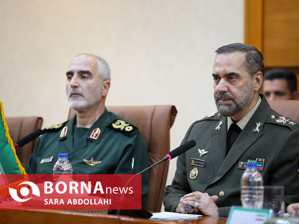دیدار وزرای دفاع بولیوی و ایران