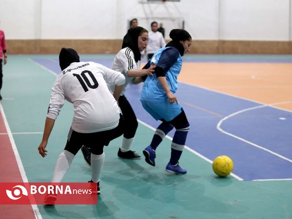 مسابقات فوتسال بانوان جام رمضان در ساری