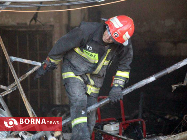 آتش سوزی فروشگاه هپی لند در رشت