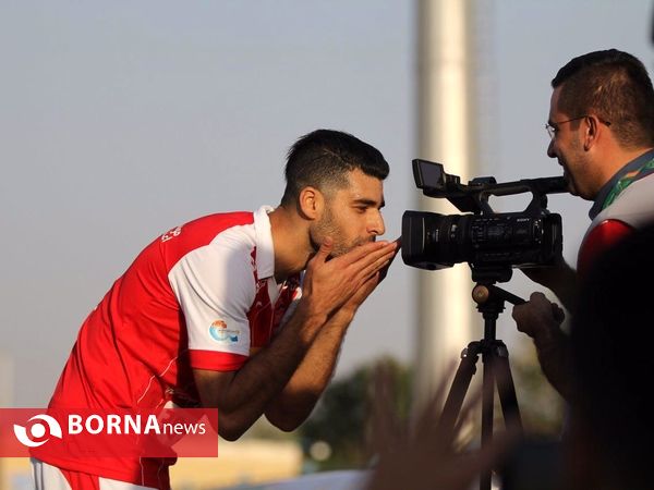 دیدار تیم های گسترش فولاد تبریز و پرسپولیس با برتری شاگردان برانکو