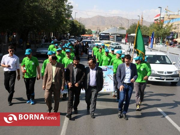 آغوش باز مشهد بر دوندگان جاده ولایت